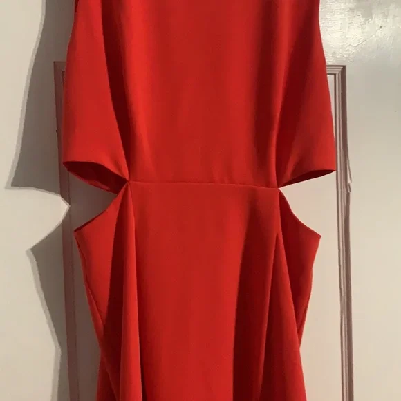 NWOT Trina Trina Turk Helena Cutout Sheath Dress 2 - Picture 6 of 11